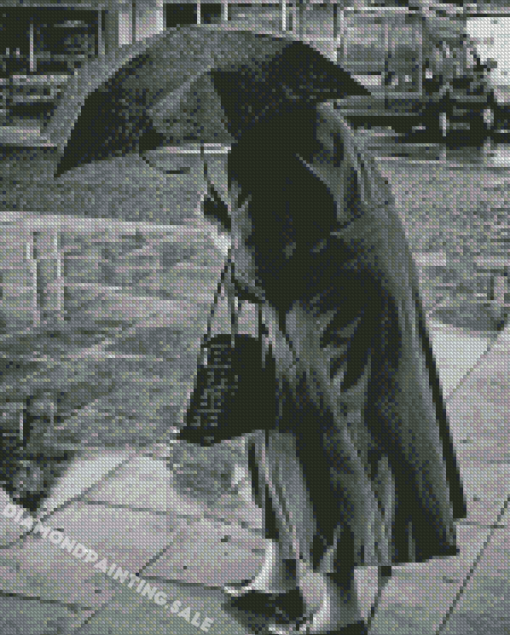 Black And White Old Woman In Rain Diamond Painting